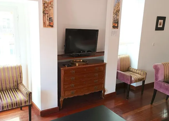 3 Bedroom, 3 Bathroom With Terrasse - Palma * Lisboa